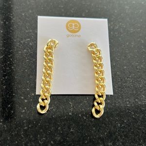 Gorjana Gold Plated Lou Link Drop earrings, 2” long, 18k gold plated.